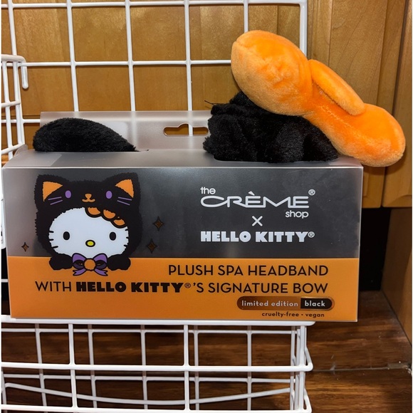 Hello Kitty Other - Hello Kitty x The Creme shop Halloween Limited edition spa headband NIB NWT NEW